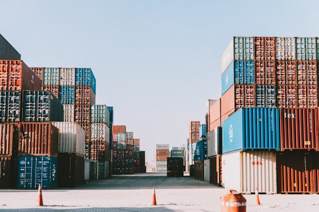Intermodal shipping container tracking solutions
